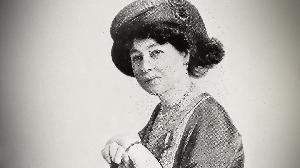 Be natural : the untold story of Alice Guy-Blaché