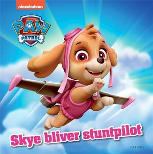 Skye bliver stuntpilot